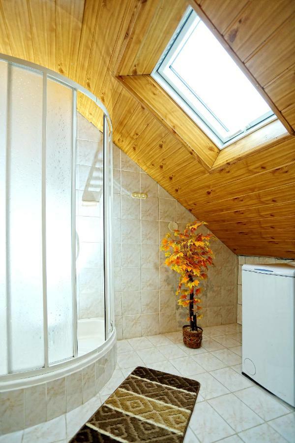 Pod Dubom Apartman Lipótszentmiklós Szoba fotó