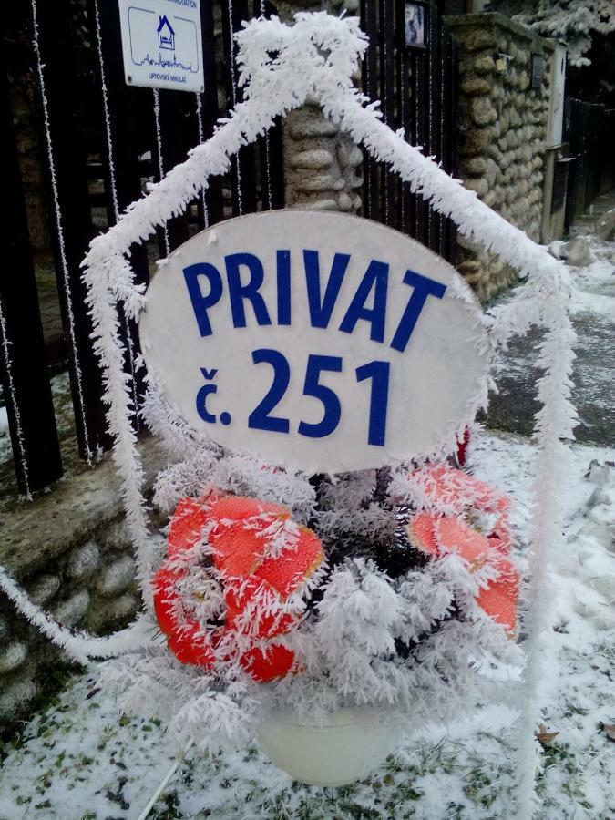Pod Dubom Apartman Lipótszentmiklós Kültér fotó